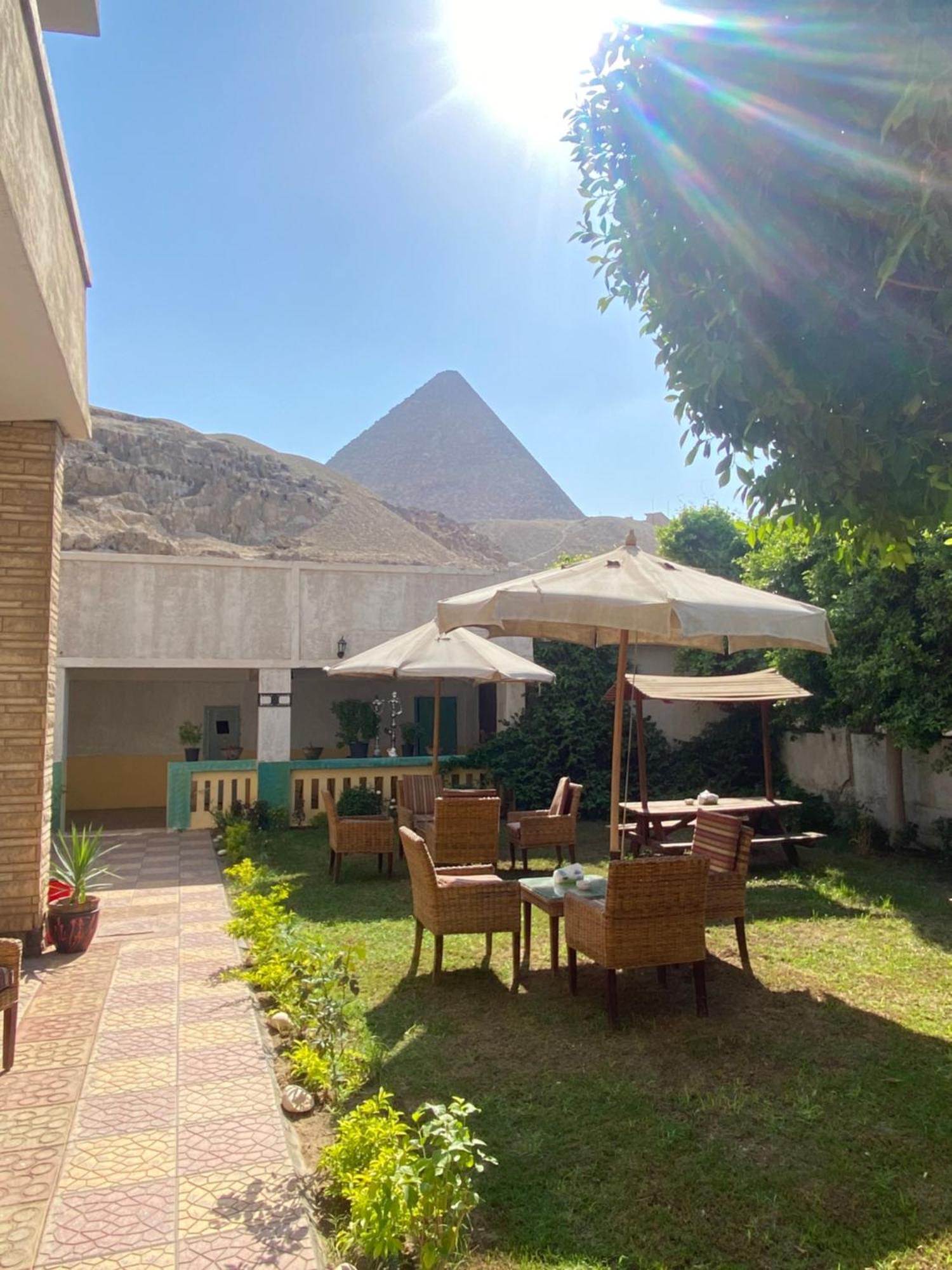 The Grand Pyramids View Hotel Kafret el-Gabal Esterno foto