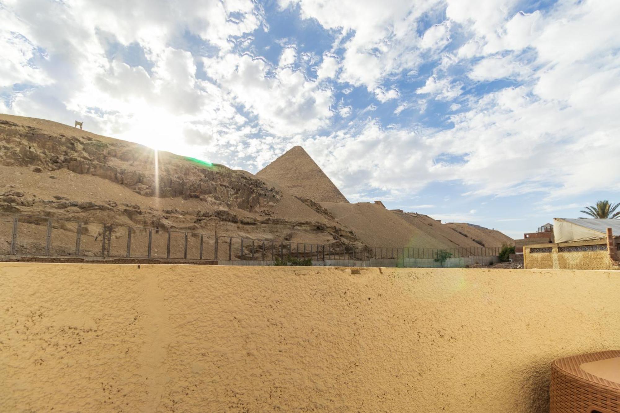 The Grand Pyramids View Hotel Kafret el-Gabal Camera foto
