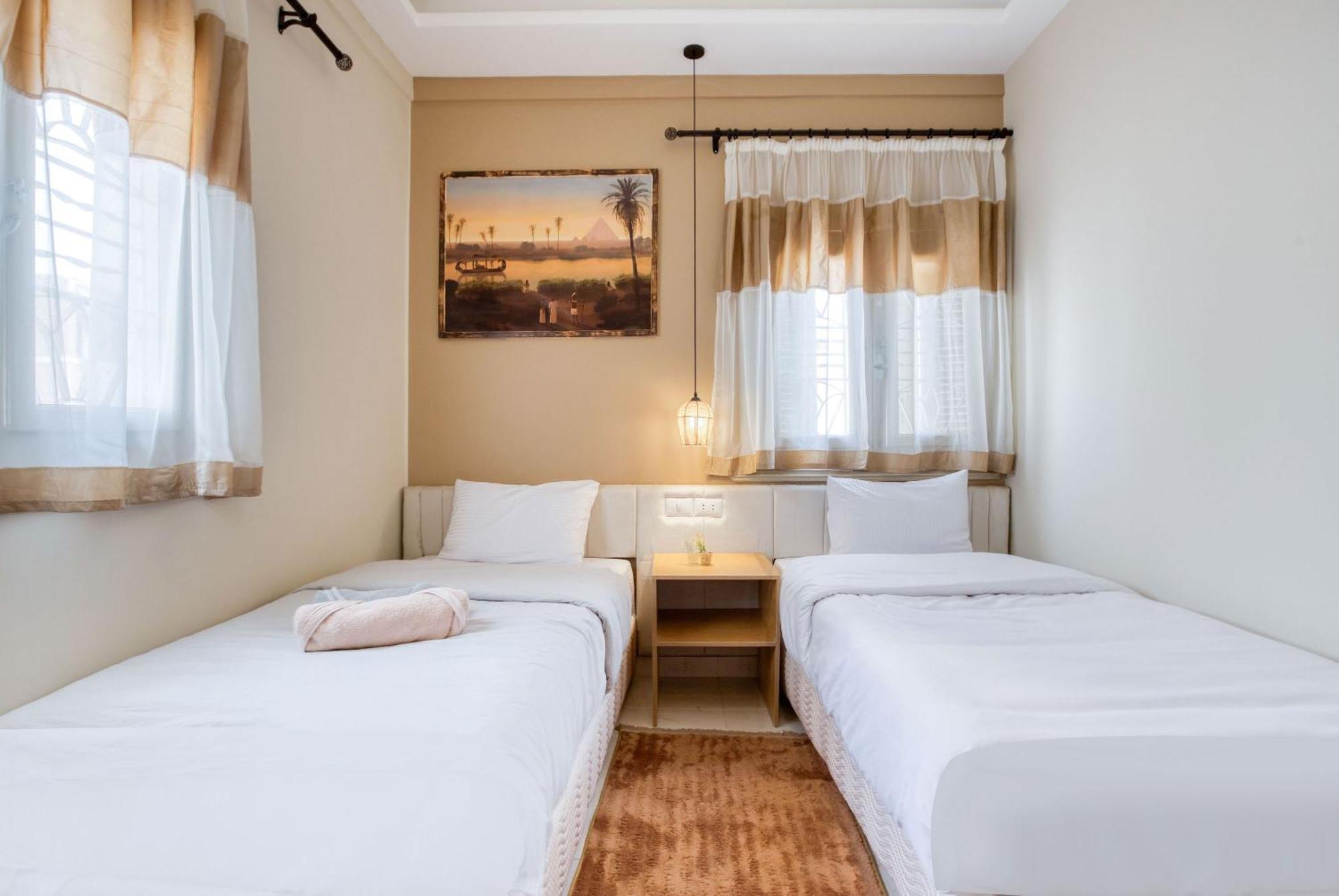 The Grand Pyramids View Hotel Kafret el-Gabal Camera foto